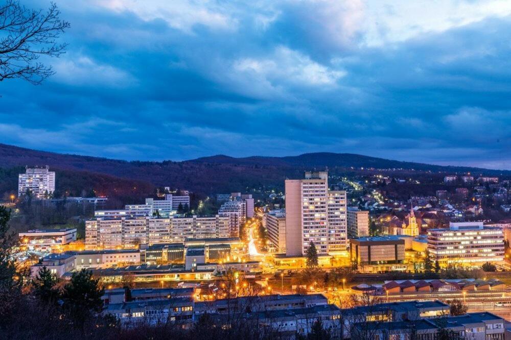 Central Apartman Salgótarján 외부 사진